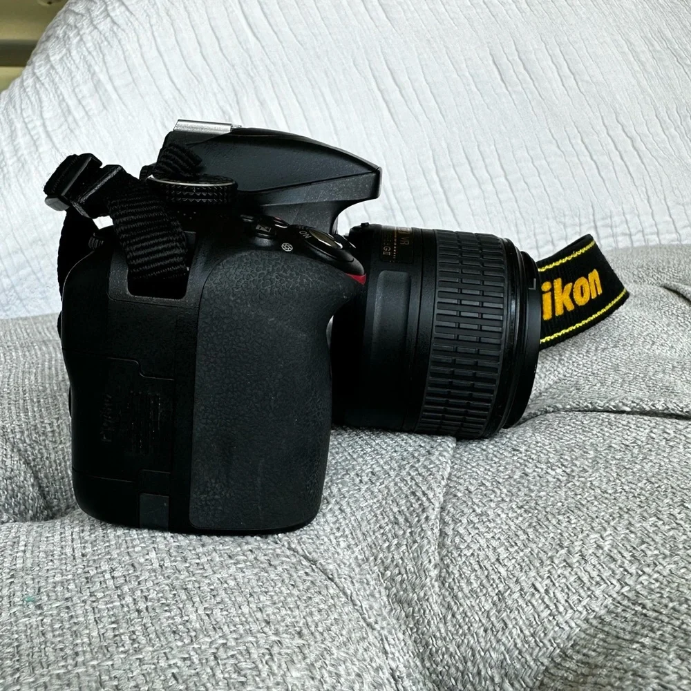Nikon d3300 DSLR camera, 2 lenses, speed light flash and case-- all included
